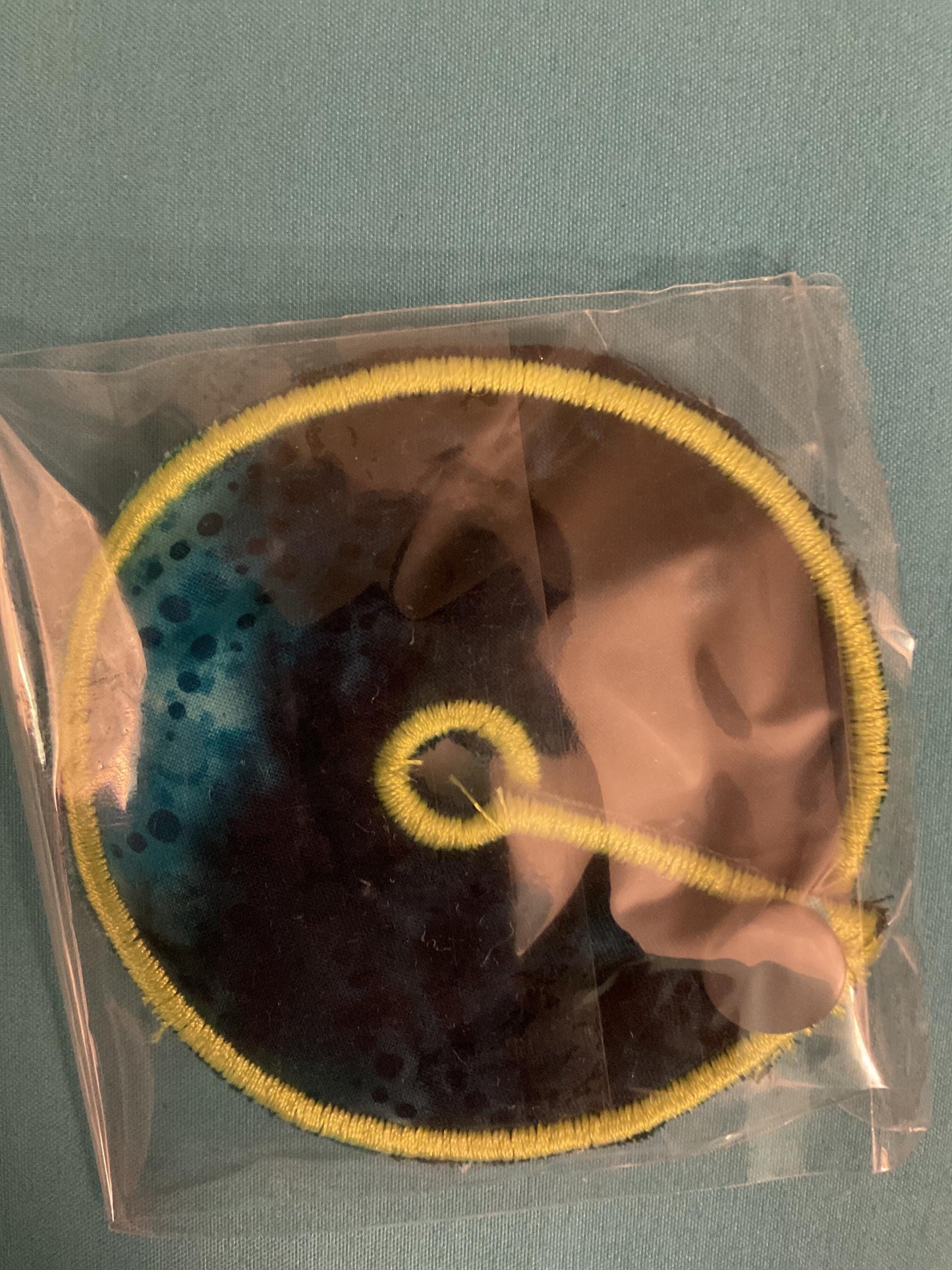 Absorbent Pads In Dark Batik