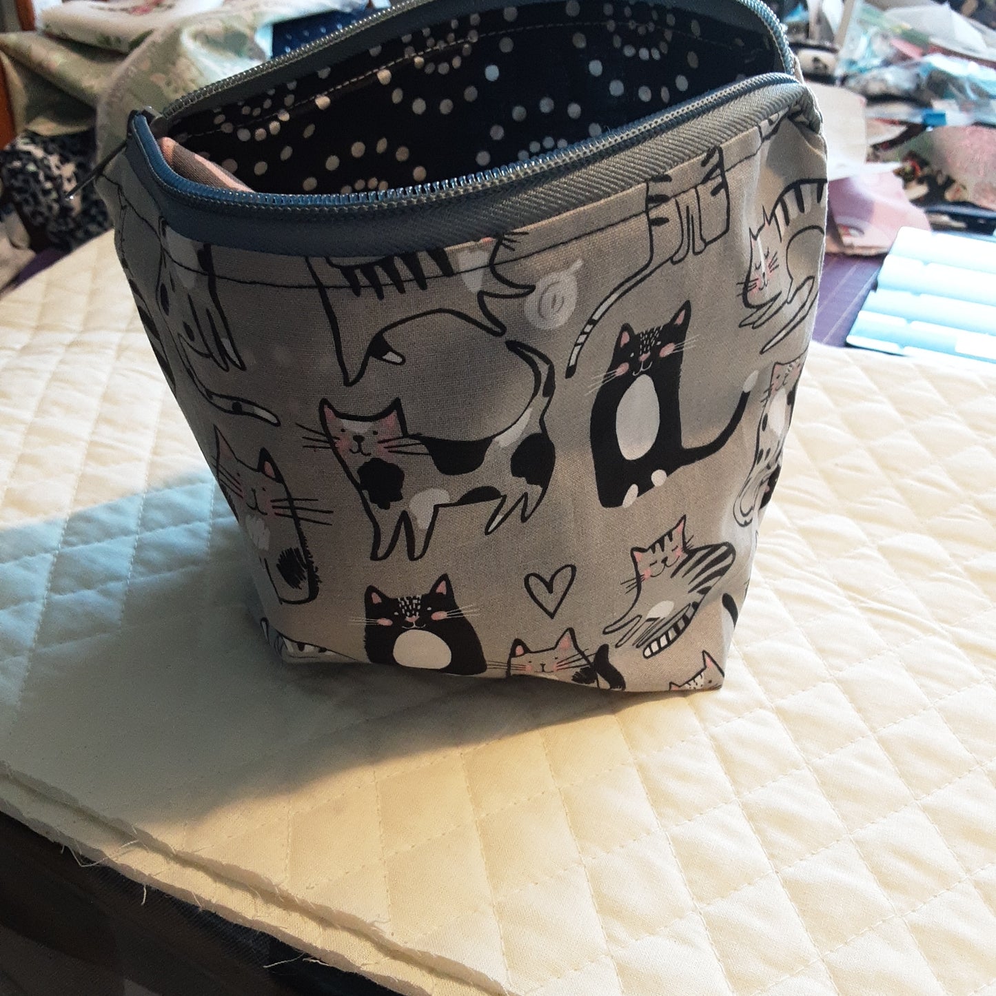 Cat Zipper Bag