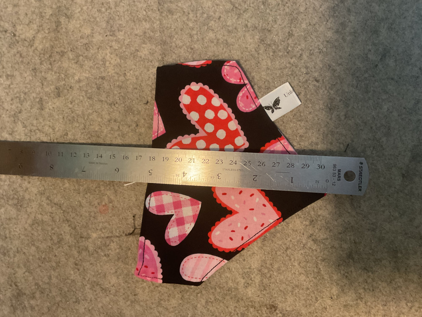 🐾 "No-Collar" Pet Scrunchy Bandanna Hearts