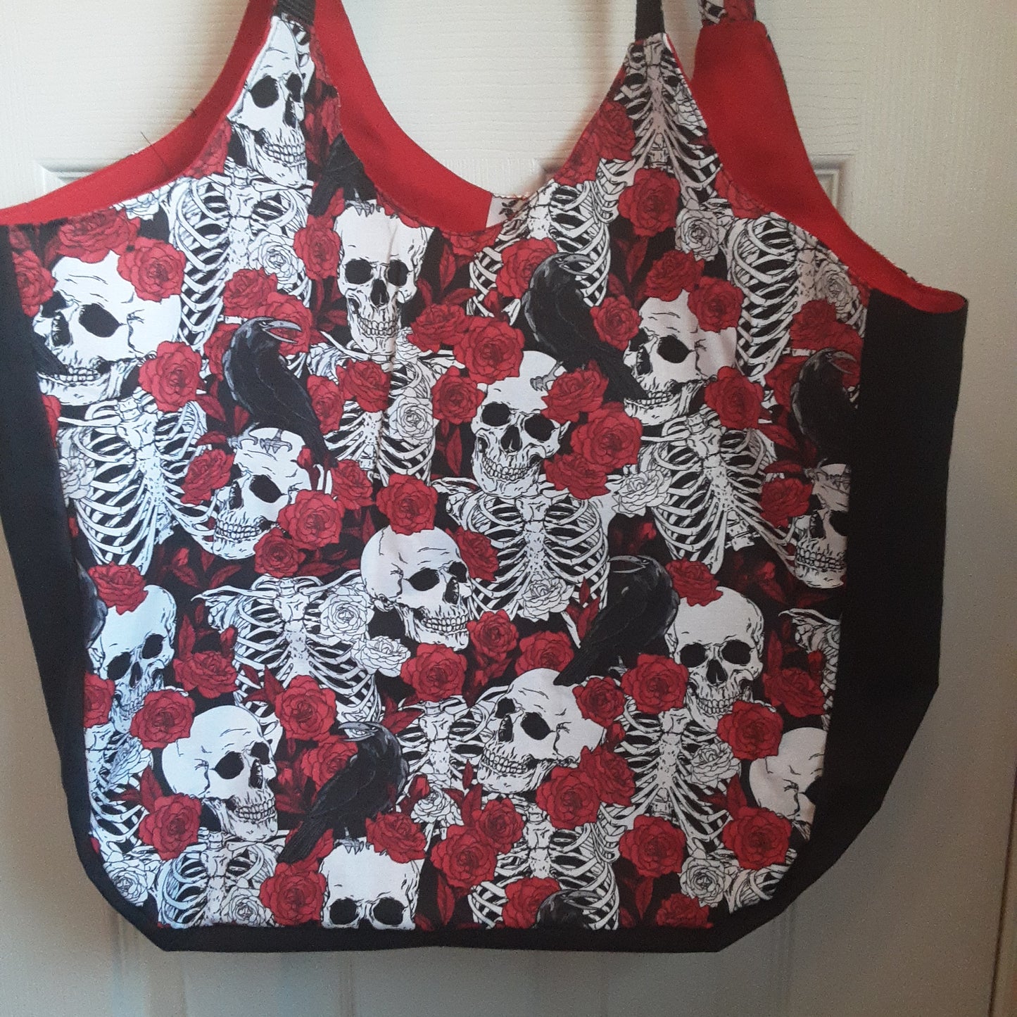 Larkspur Tote in Skulls with Roses