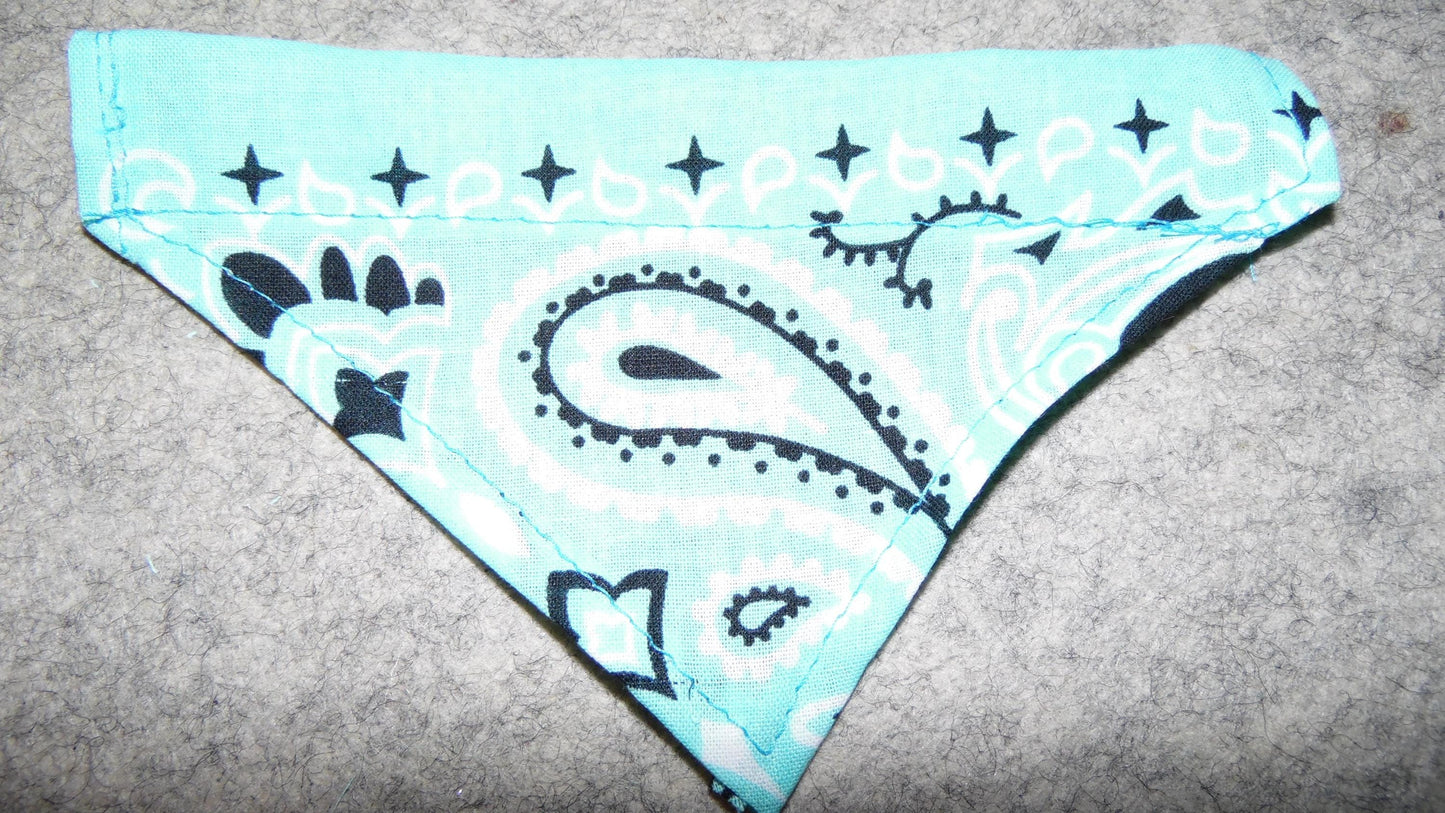 Over the Collar Pet Bandanna (Extra Small)