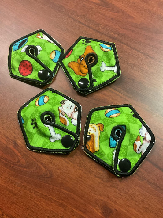 Absorbent Pads Puppies on Green