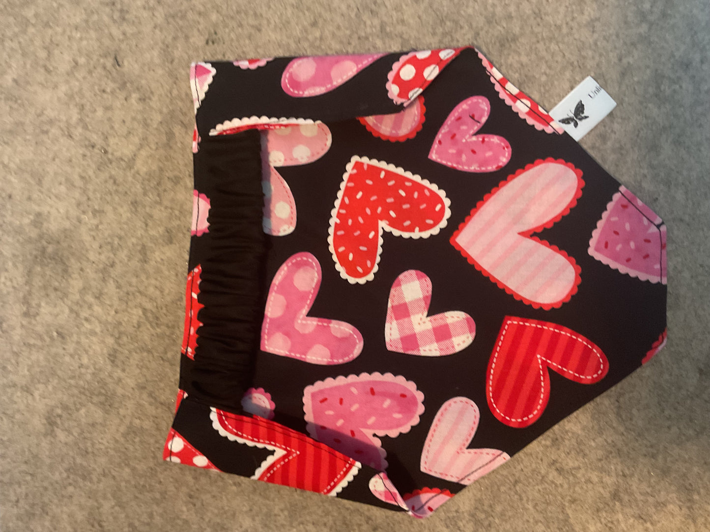 🐾 "No-Collar" Pet Scrunchy Bandanna Hearts