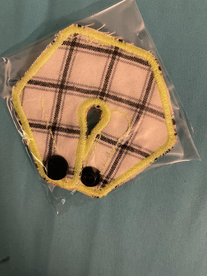 Absorbent Pads in White with Plaid