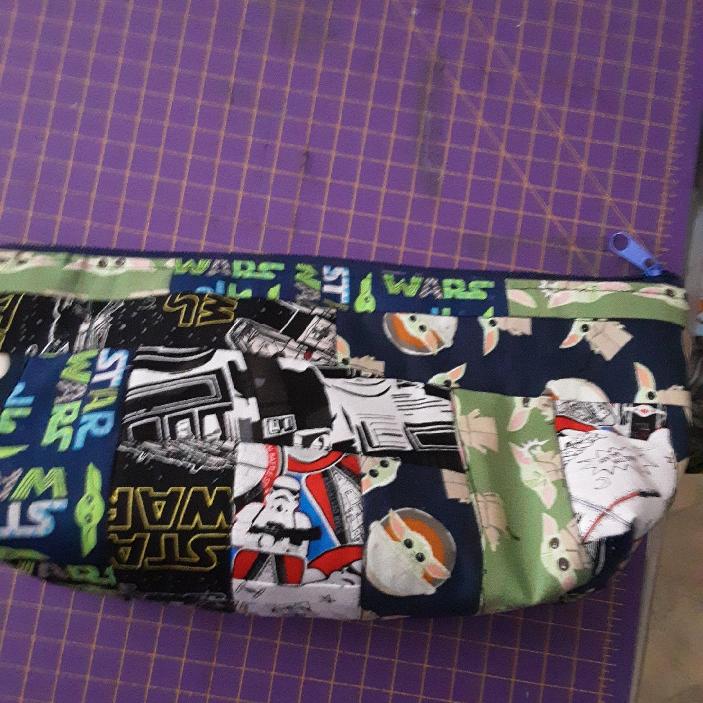 Star Wars Scrappy Zipper Bag