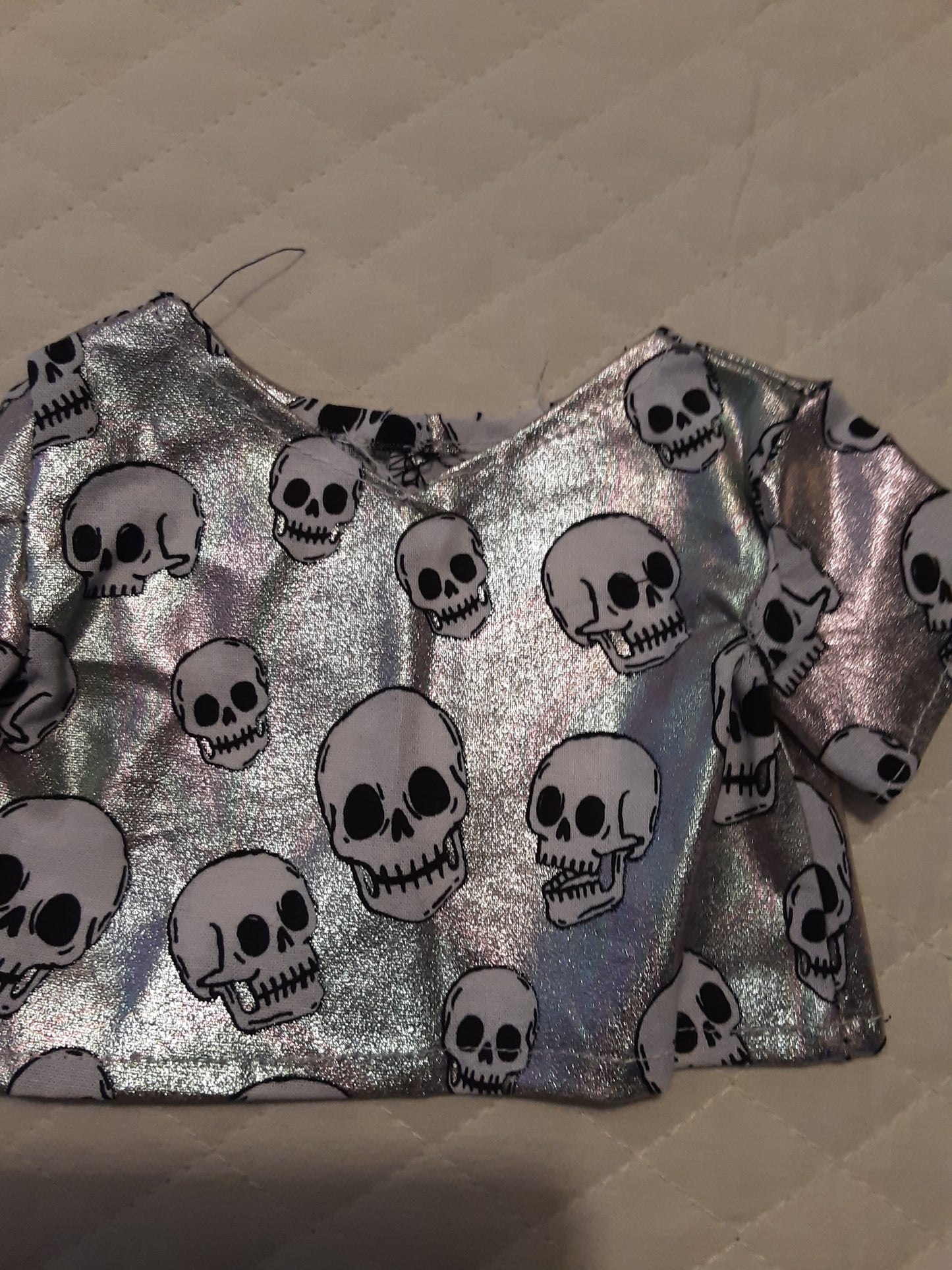 18" Hollographic Skull Doll Shirt